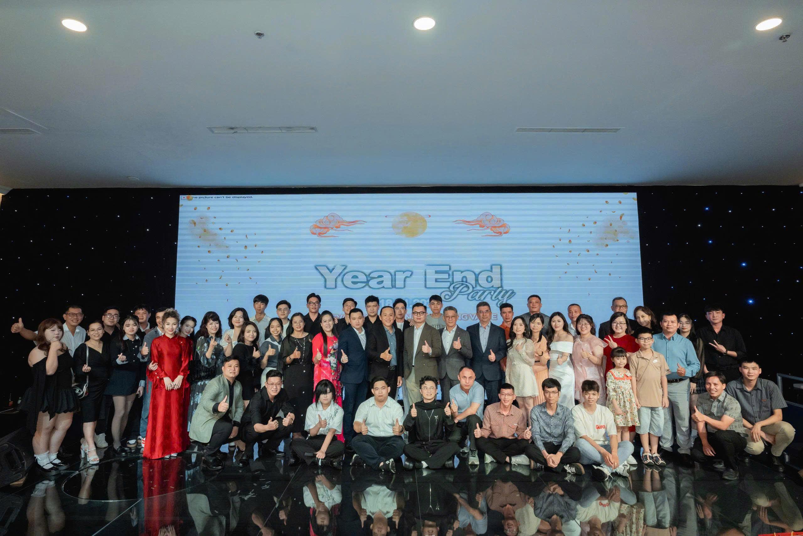 ✨  Year End Party 2025 Công ty Giải Pháp Doanh Nghiệp Lĩnh Anh ✨